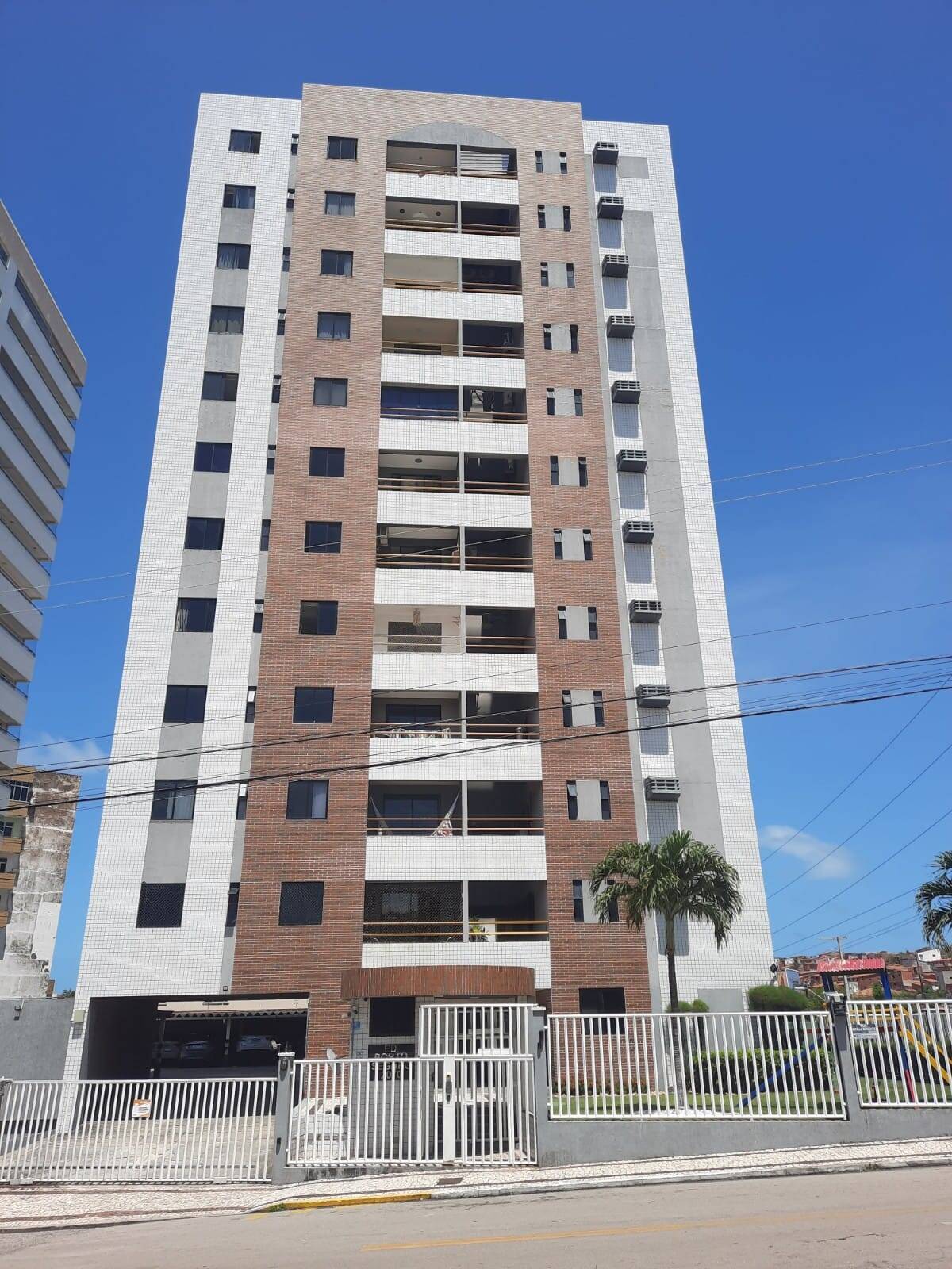 #134 - Apartamento para Venda em Fortaleza - CE
