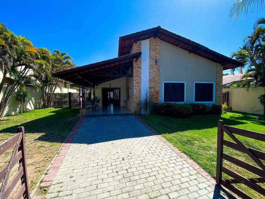 #200 - Casa em condomínio para Venda em Eusébio - CE
